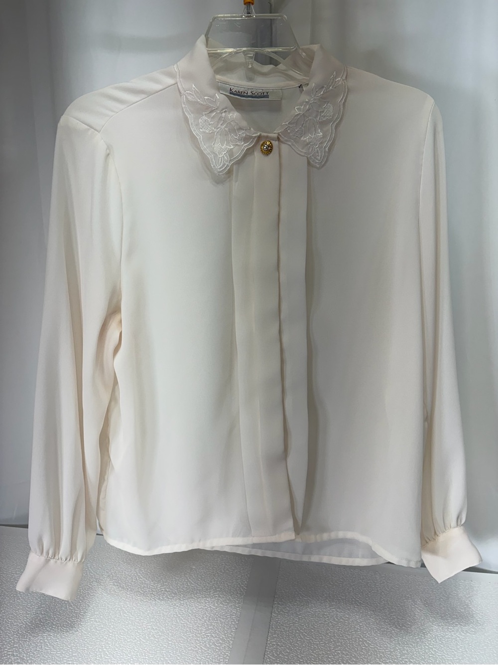 Karen Scott Cream Lace-Collar Button Down Blouse 3951
